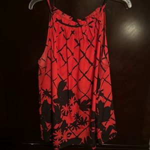 Sleeveless red/black top